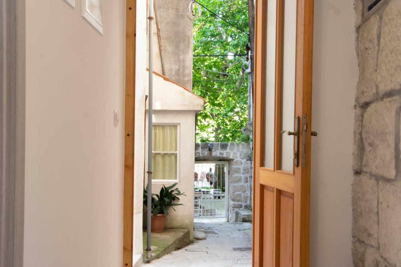 Apartments Giro Korcula Buitenkant foto