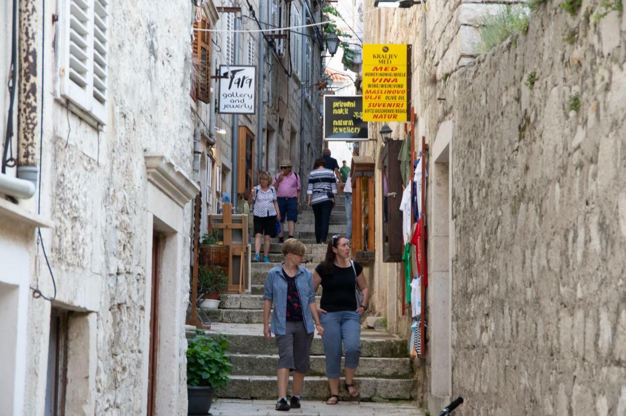 Apartments Giro Korcula Buitenkant foto