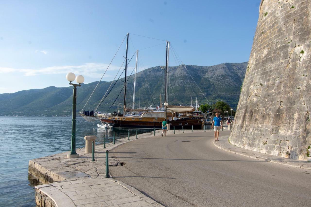Apartments Giro Korcula Buitenkant foto